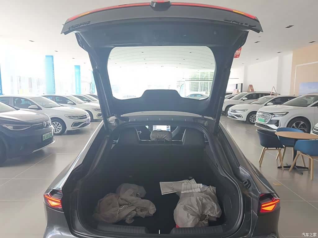 Changan UNI-V, 2025 19