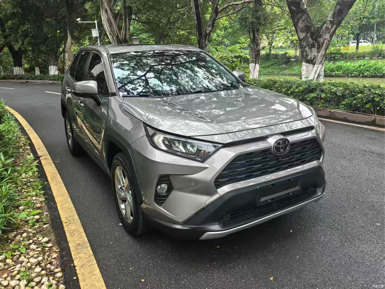 Toyota RAV4, 2020 2