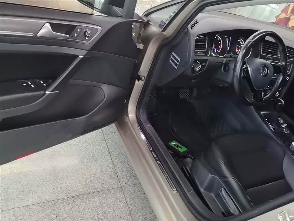 Volkswagen Golf, 2017 16