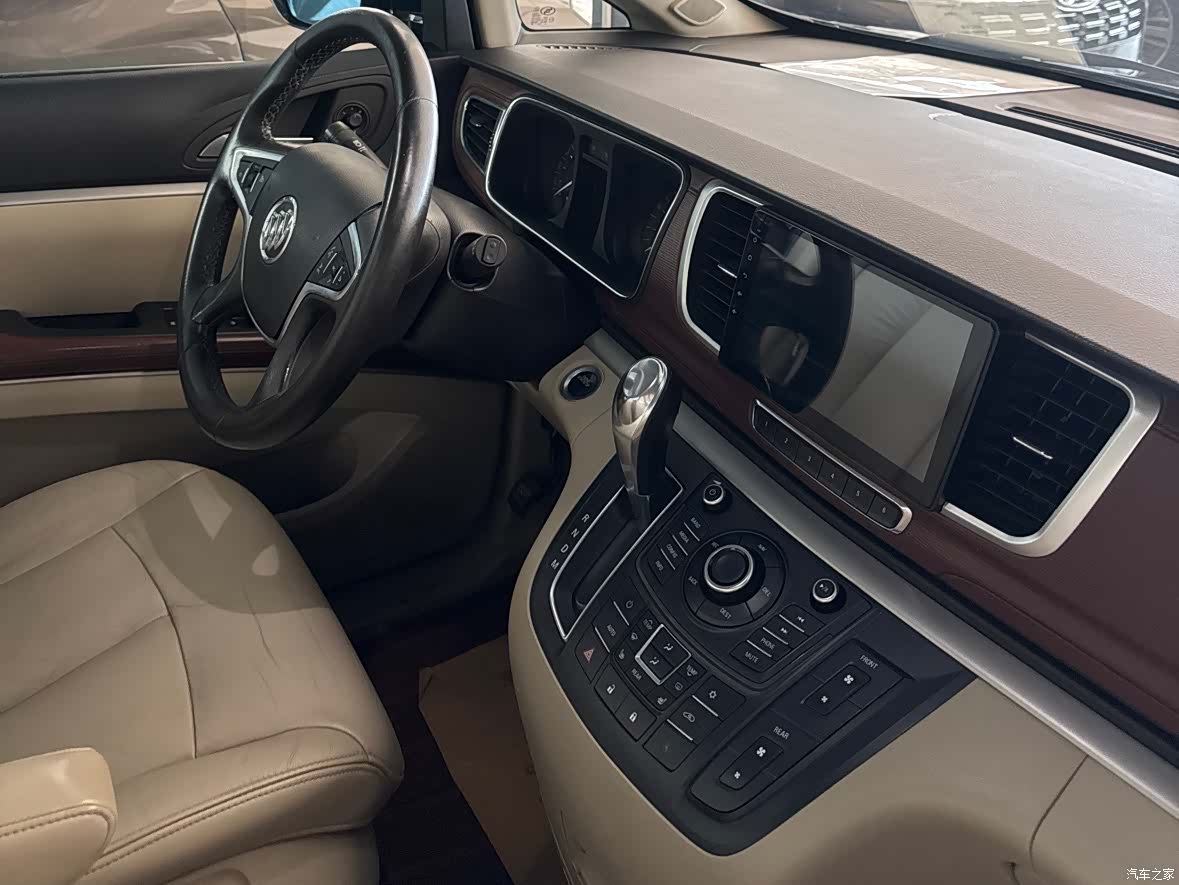 Buick GL8, 2016 15