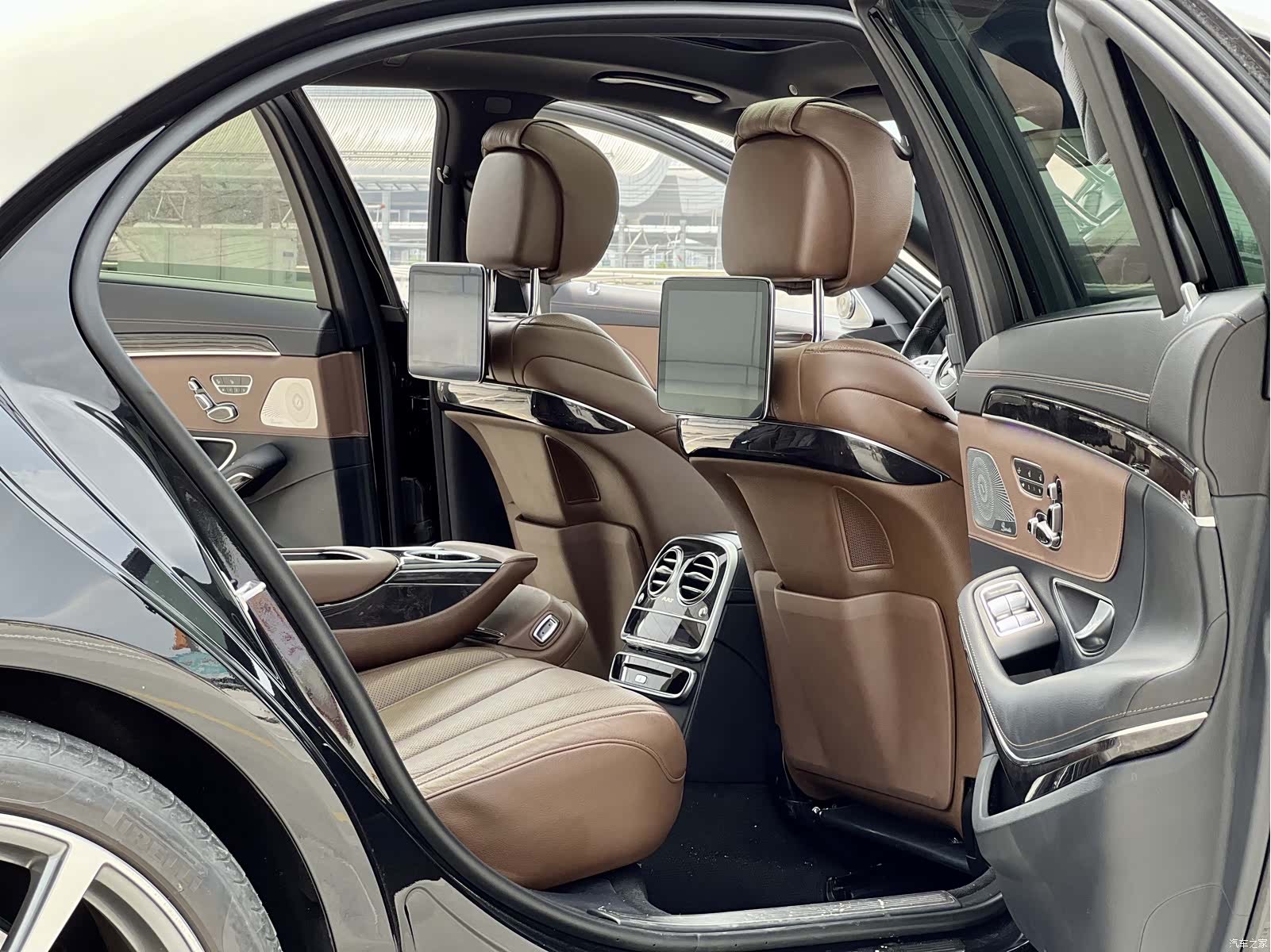 Mercedes-Benz S-Class, 2020 7