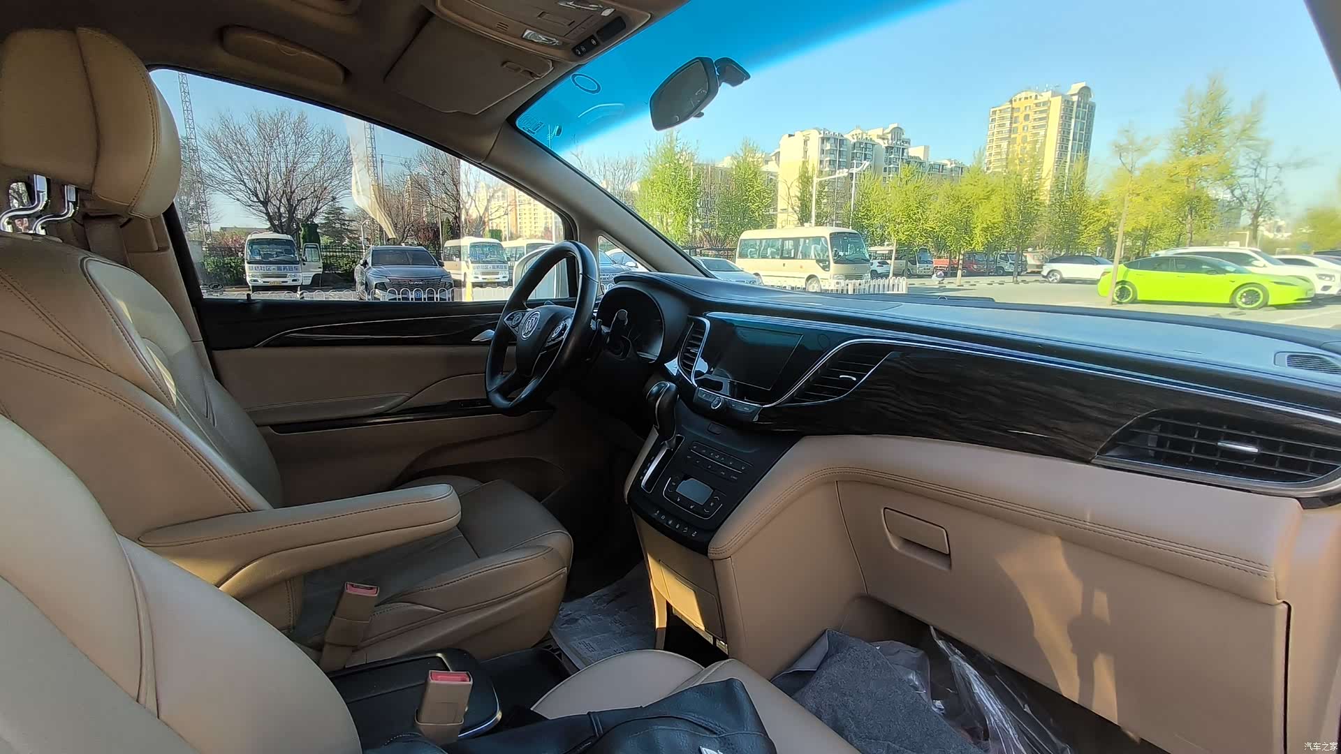 Buick GL8, 2017 27