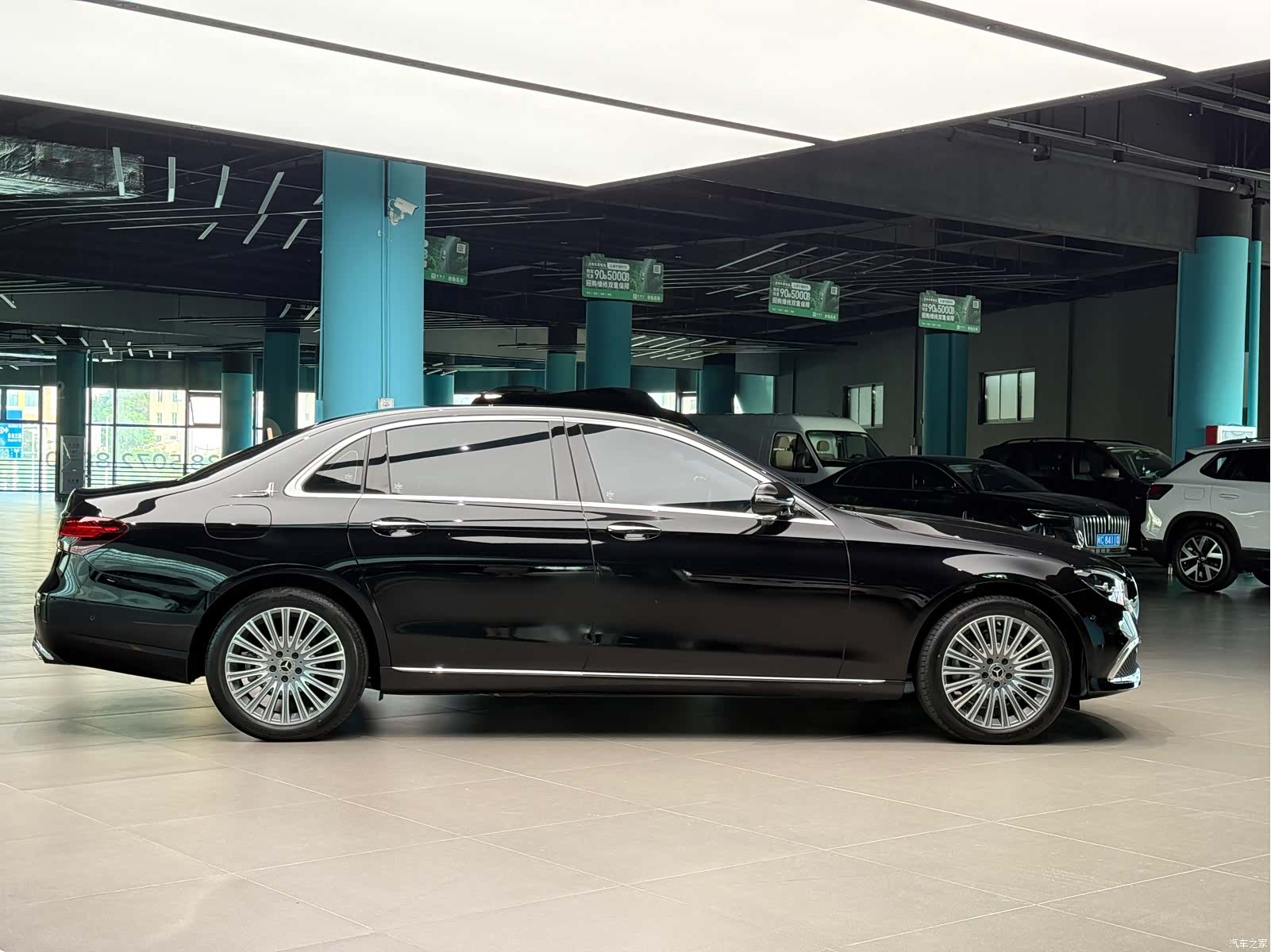 Mercedes-Benz E-Class, 2022 все фото