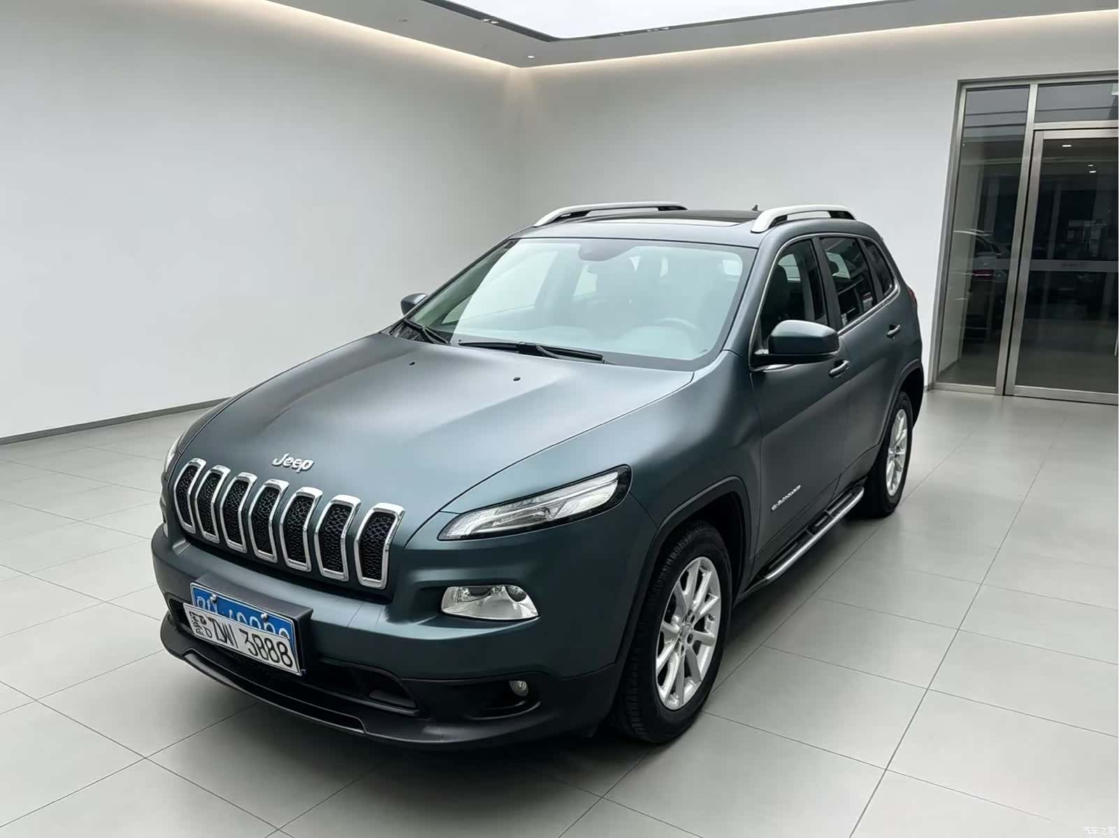 Jeep Cherokee, 2017 1