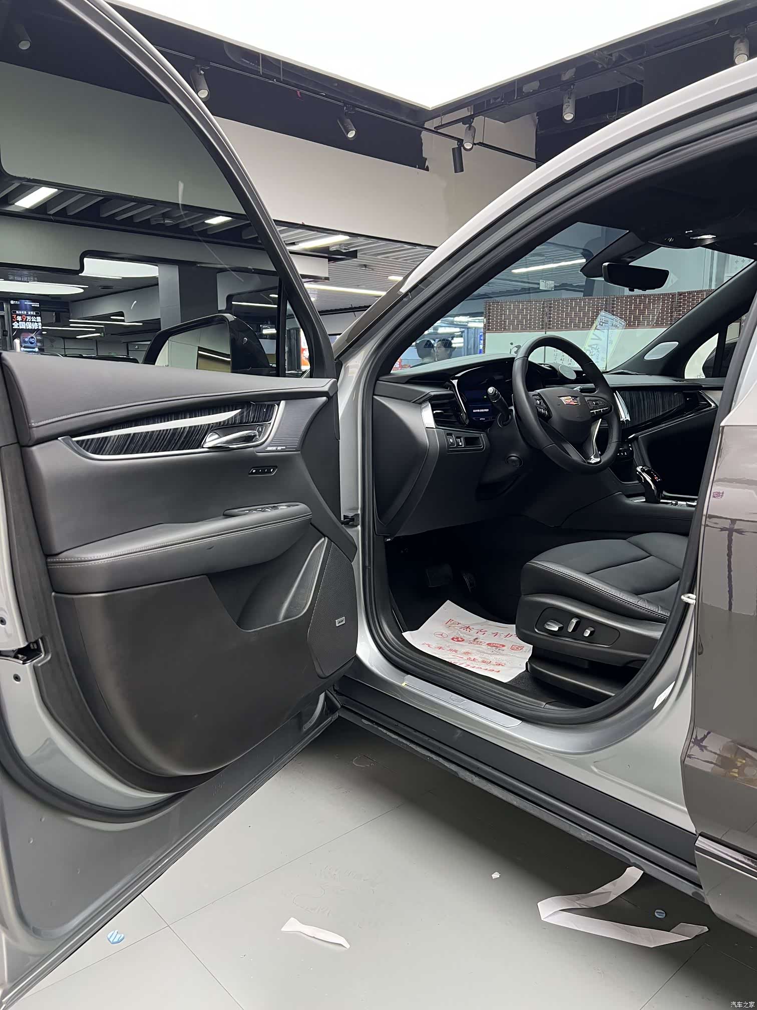 Cadillac XT6, 2023 4