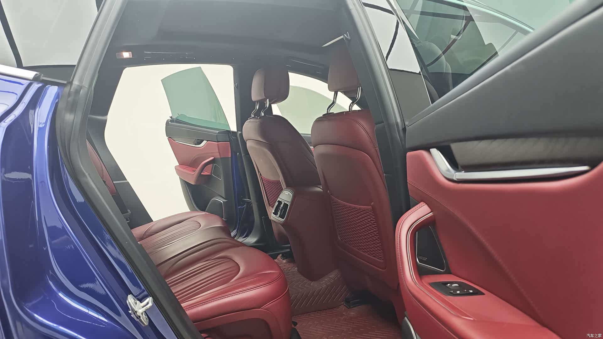 Maserati Levante, 2017 6