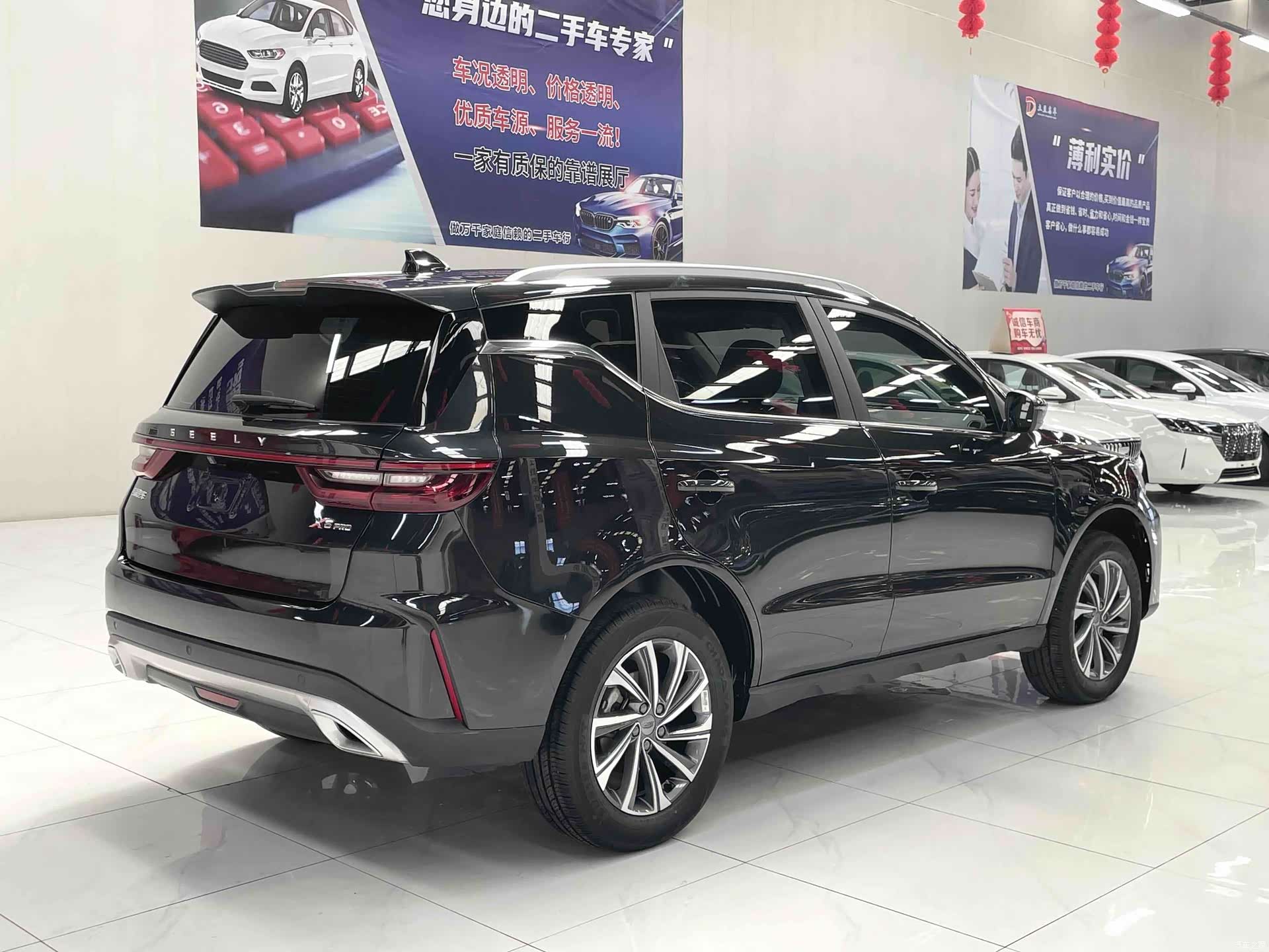 Geely X6, 2022 4