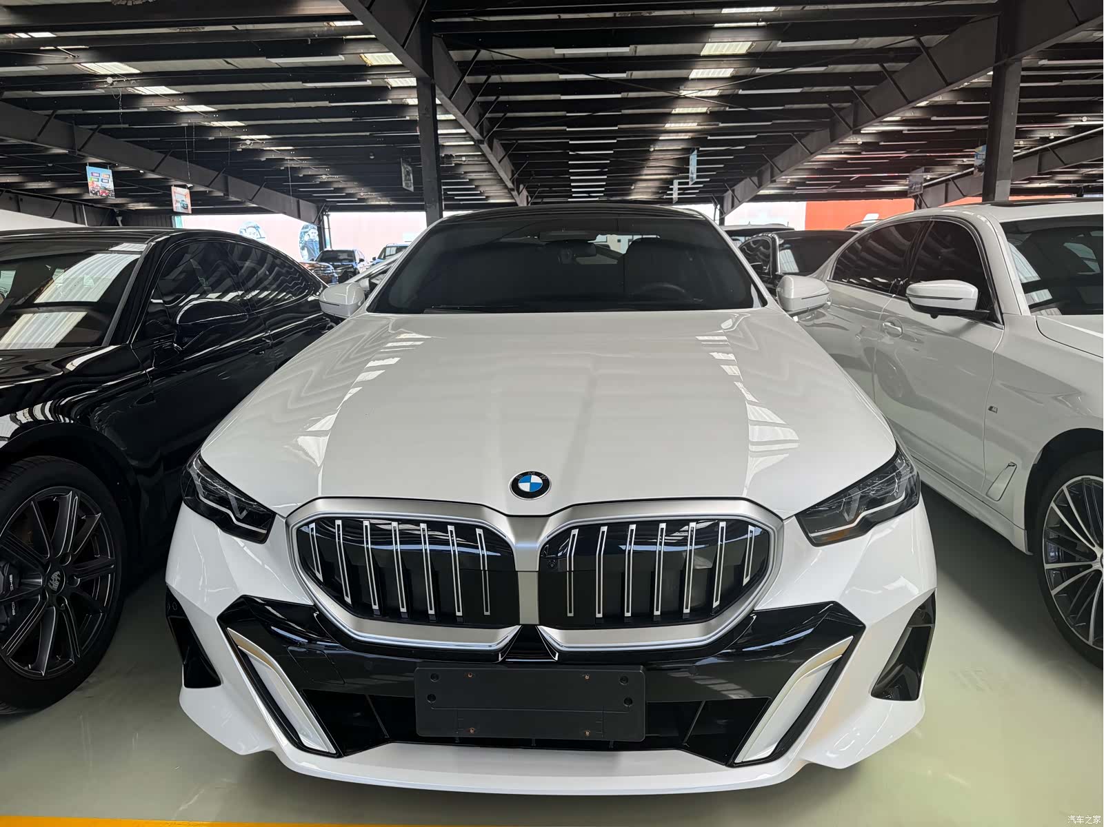 BMW 5 Series, 2025 2
