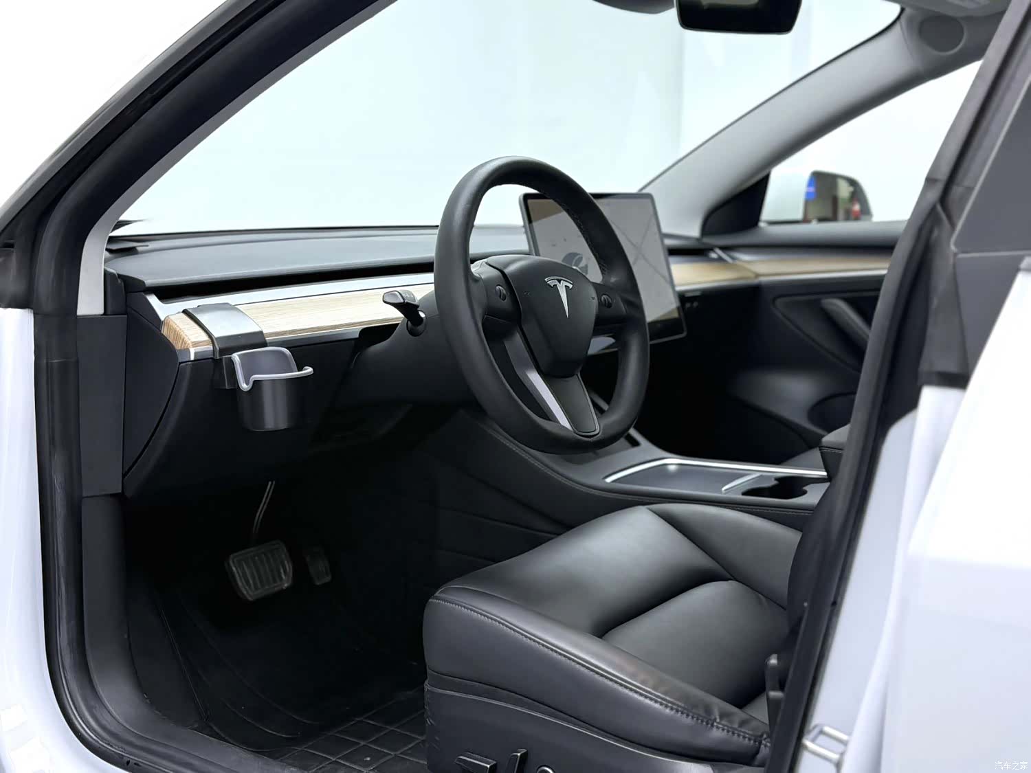Tesla Model 3, 2021 4