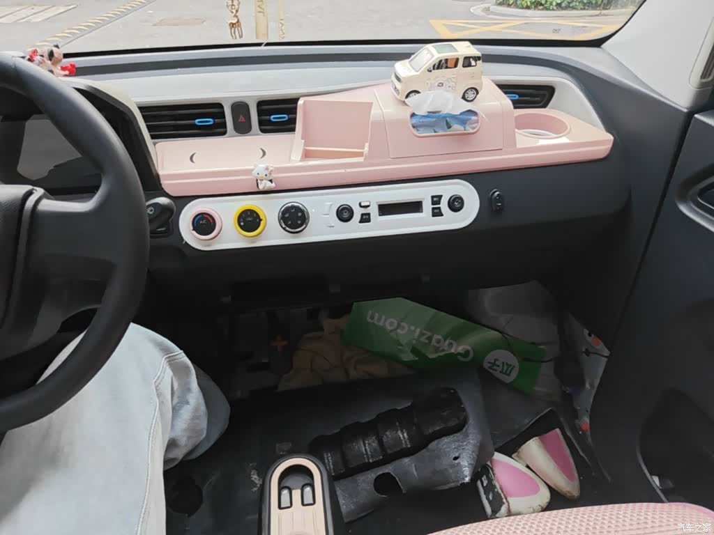 Wuling MINIEV, 2021 13