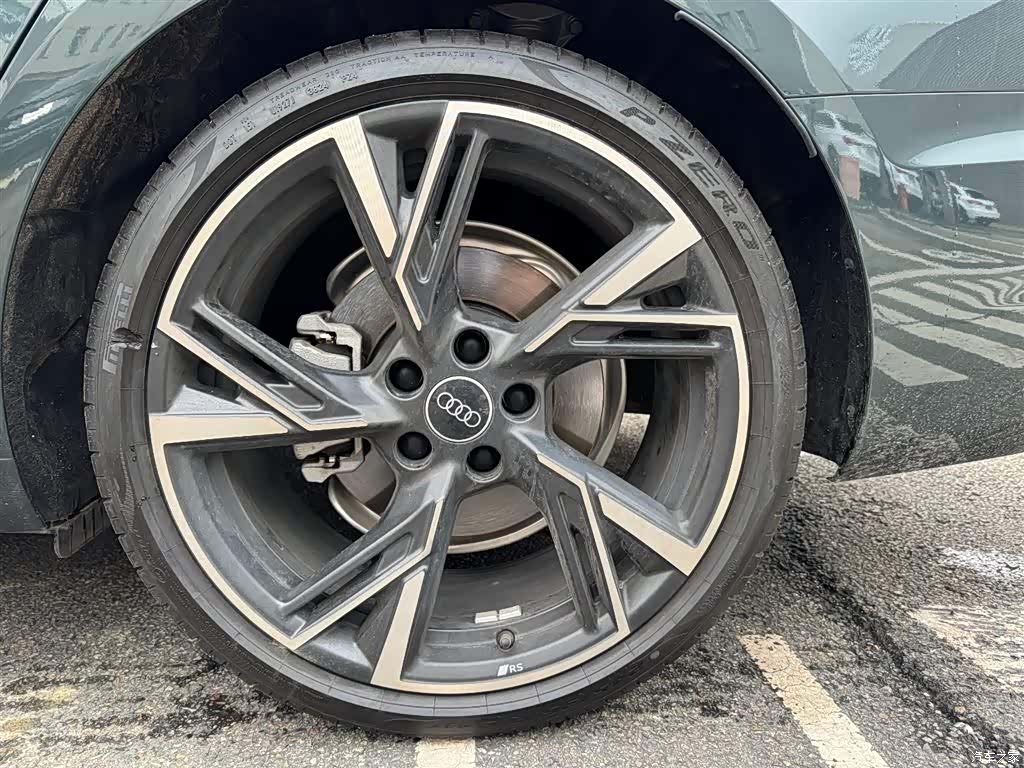 Audi A4L, 2025 11