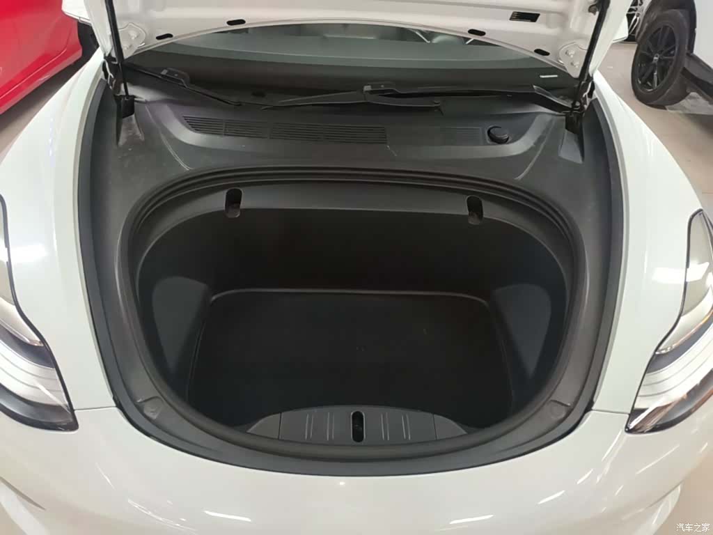 Tesla Model 3, 2020 19