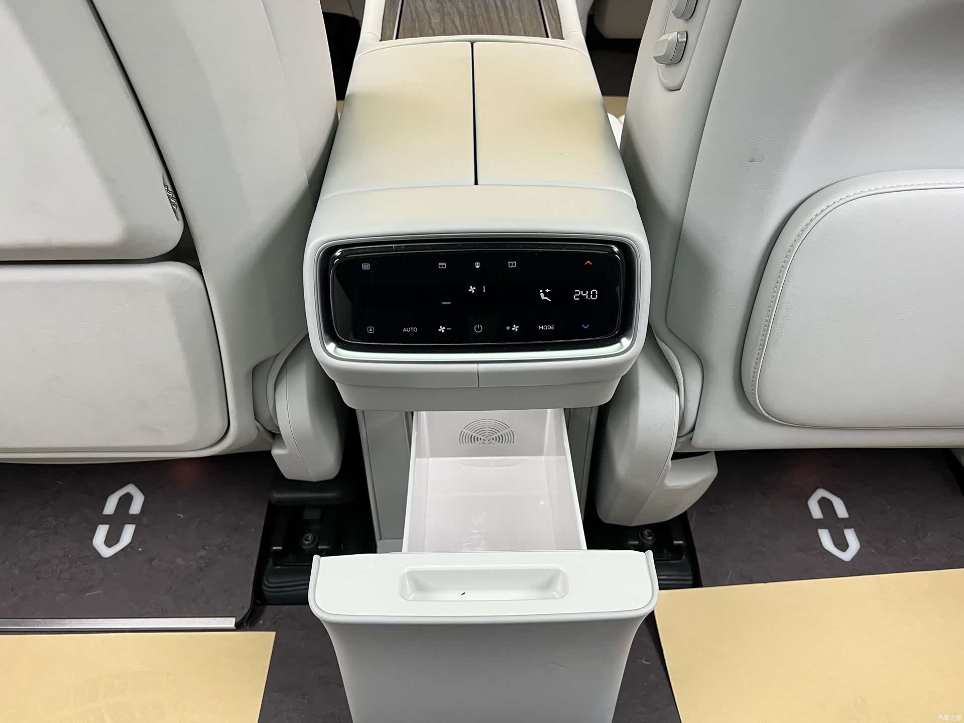 AITO M9, 2024 40