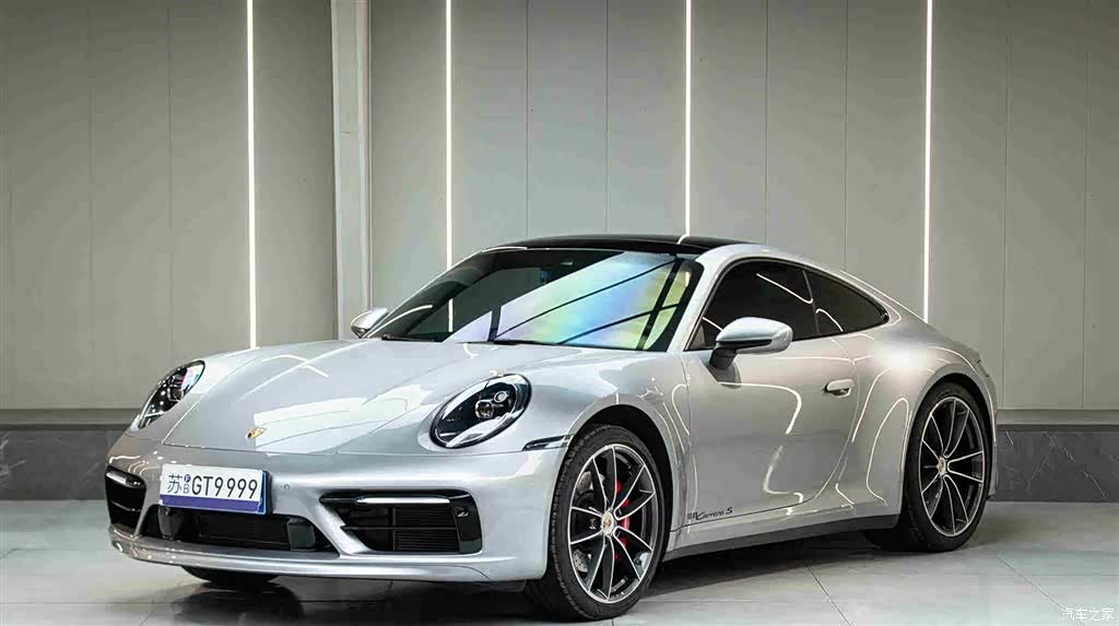 Porsche 911, 2022 1