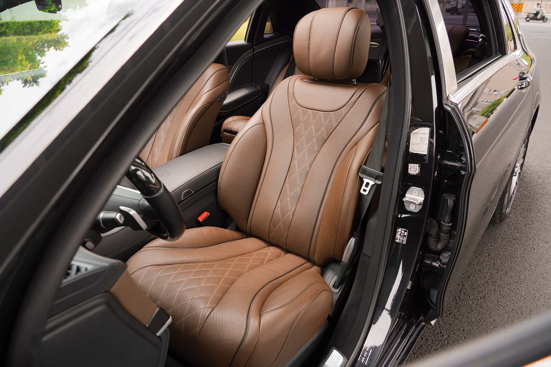 Maybach S-Class, 2019 4