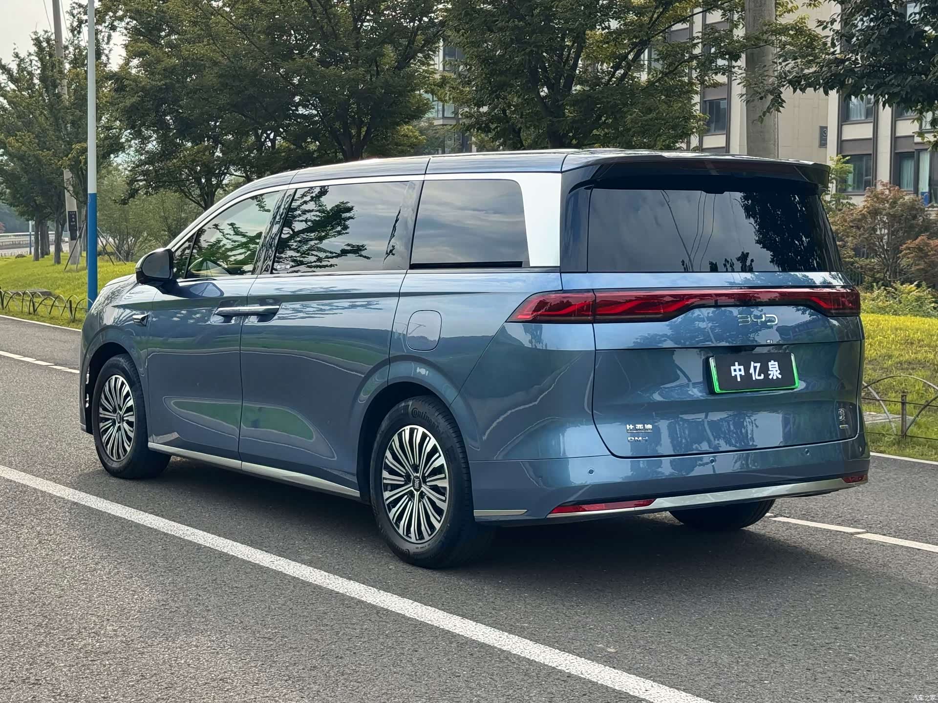 BYD Xia, 2025 все фото