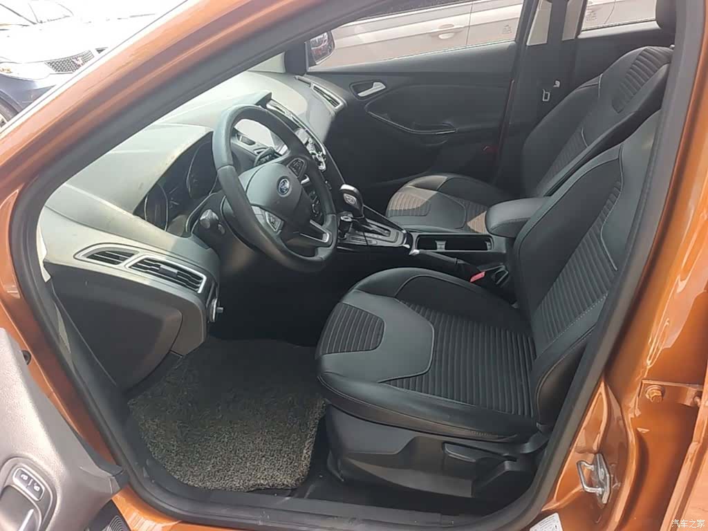 Ford Focus, 2015 15