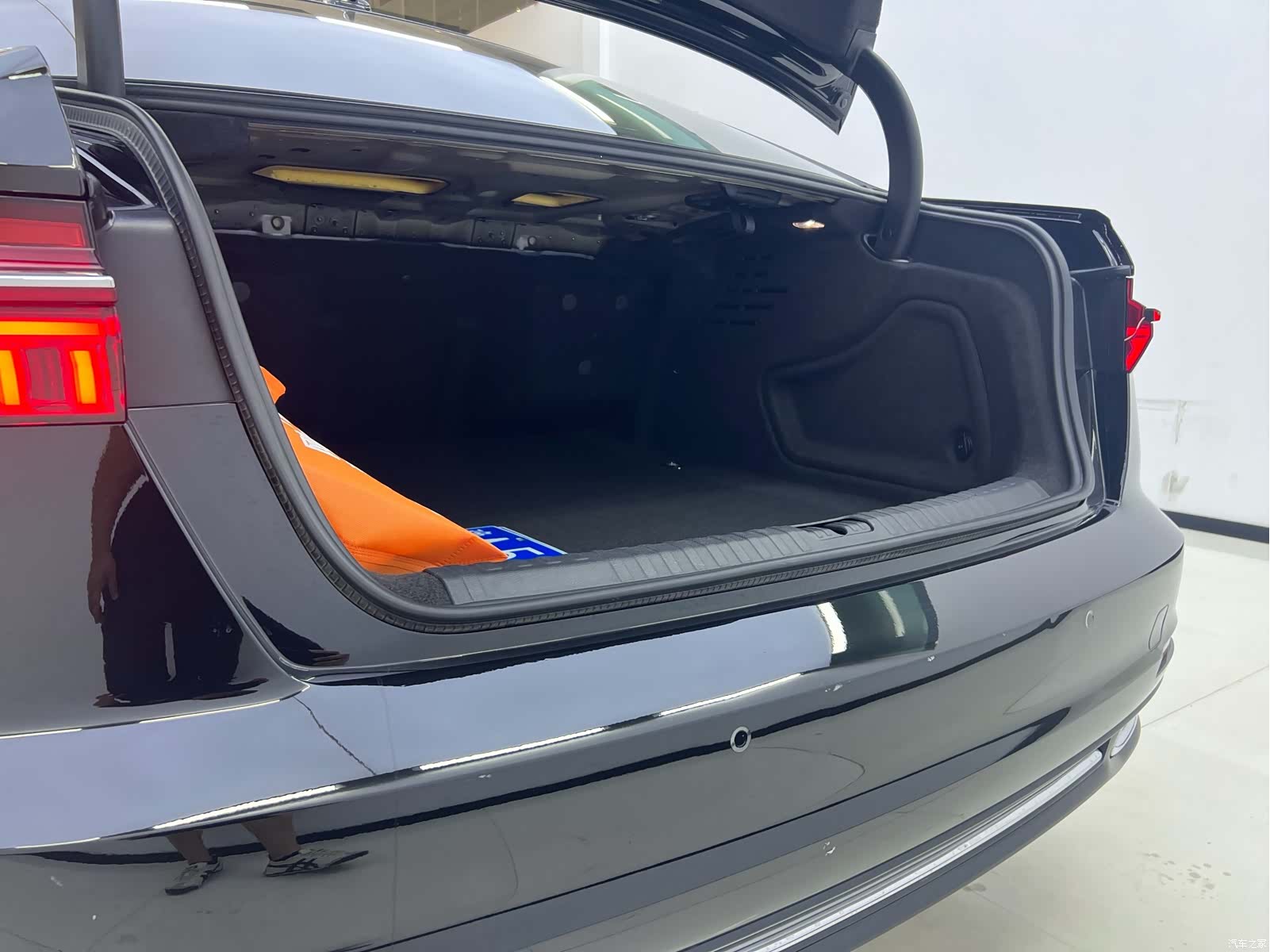 Audi A6L, 2022 12