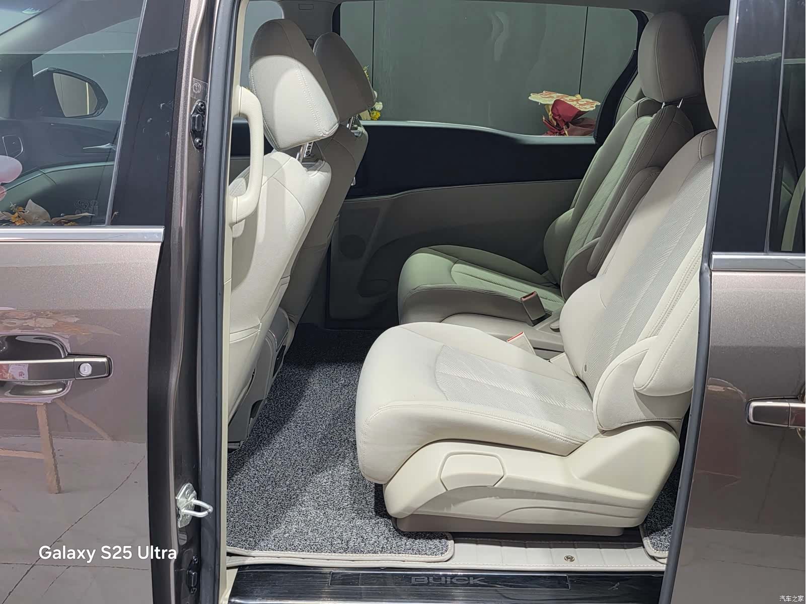 Buick GL8, 2018 8