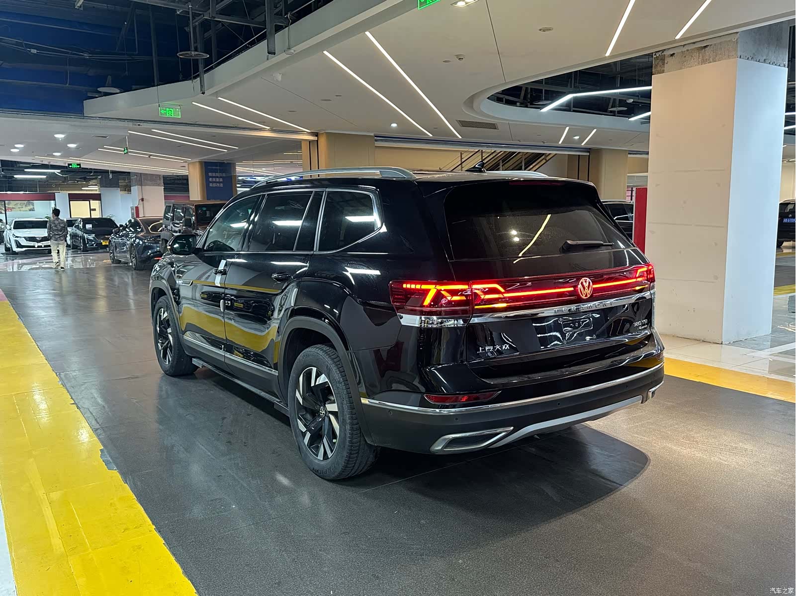 Volkswagen Teramont, 2021 13