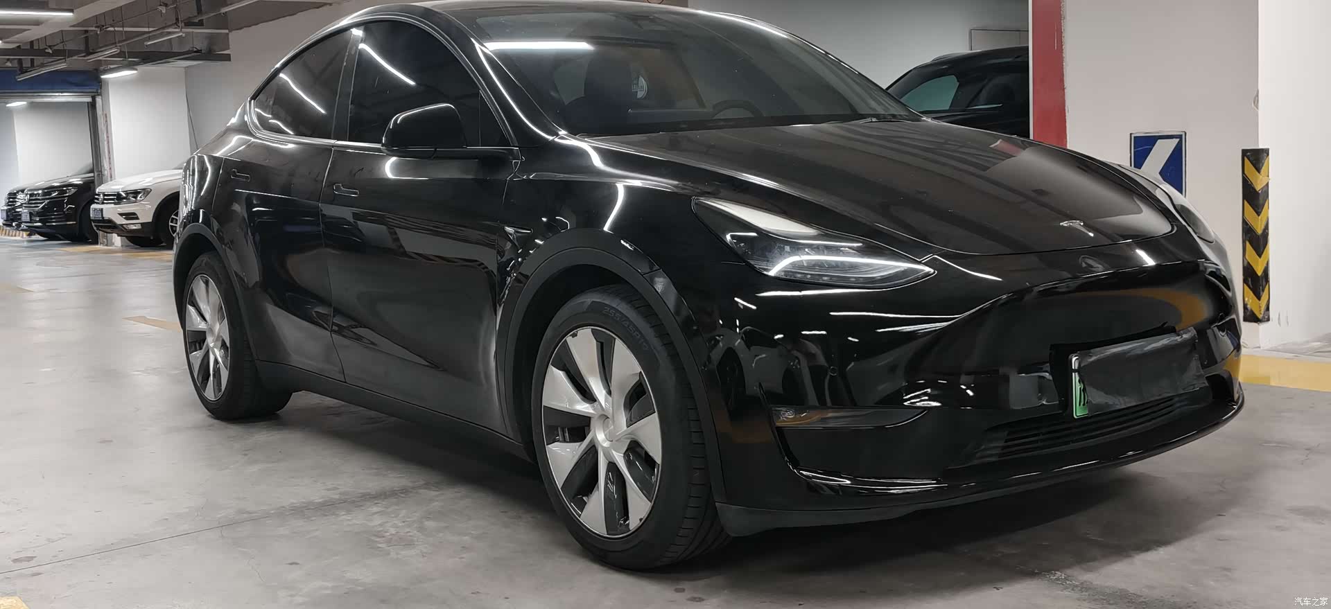 Tesla Model Y, 2021 3