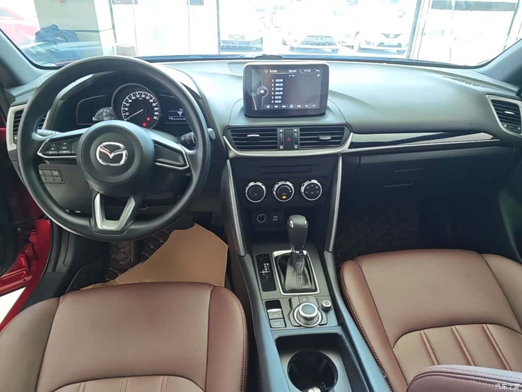 Mazda CX-4, 2018 10