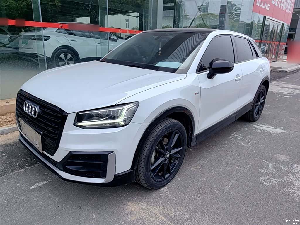 Audi Q2L, 2020 1
