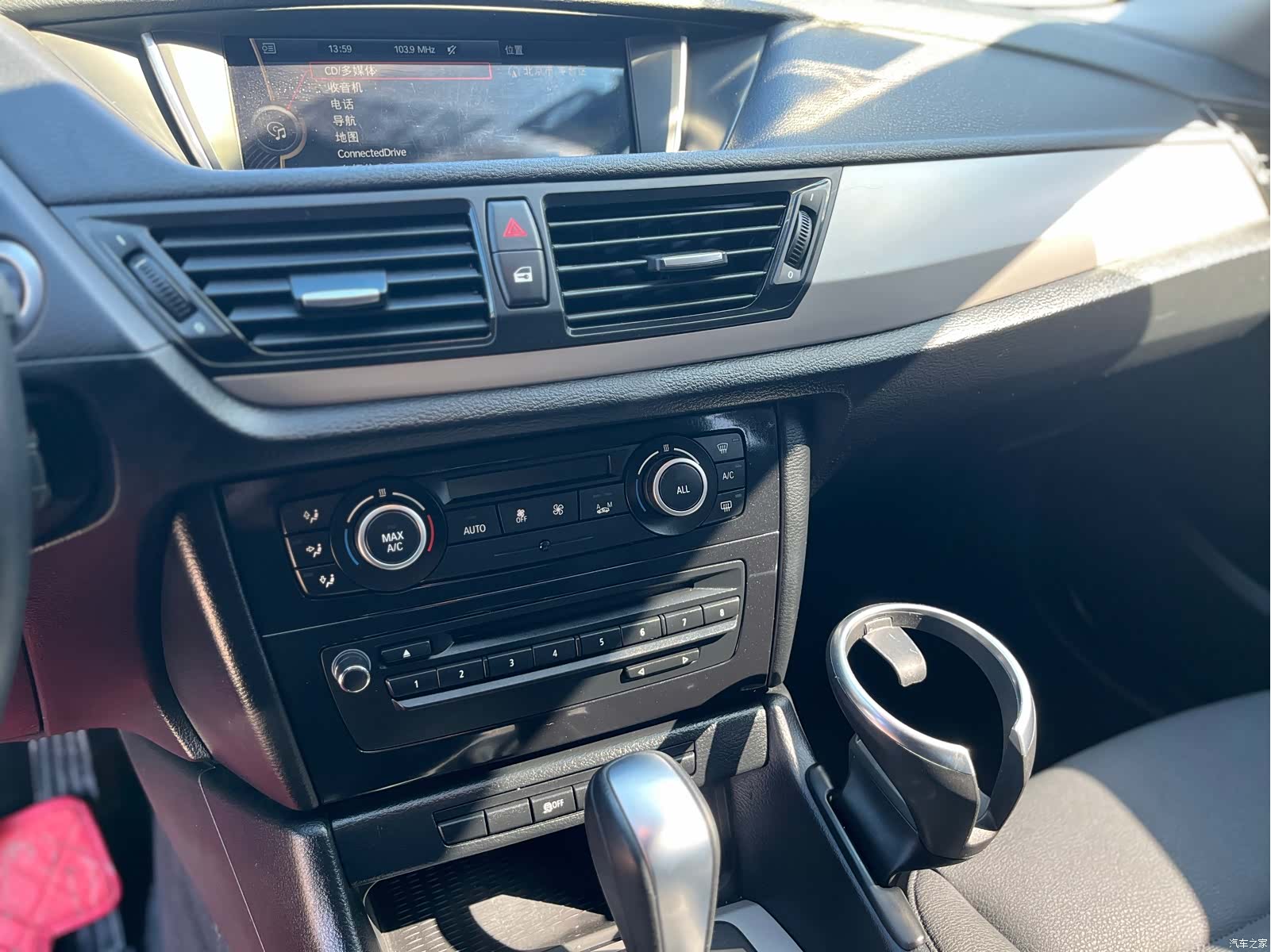 BMW X1, 2013 12