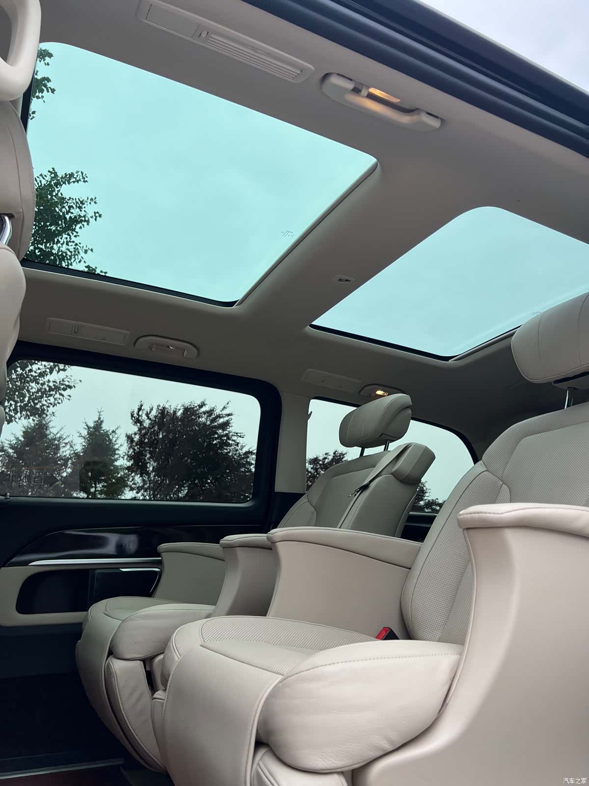 Mercedes-Benz V-Class, 2019 19