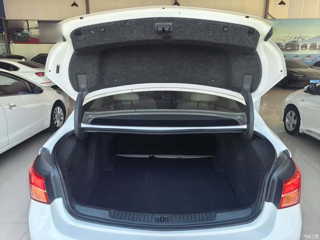 Buick Verano, 2019 19