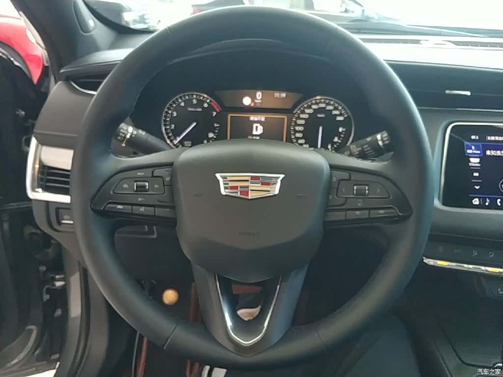 Cadillac XT4, 2019 11