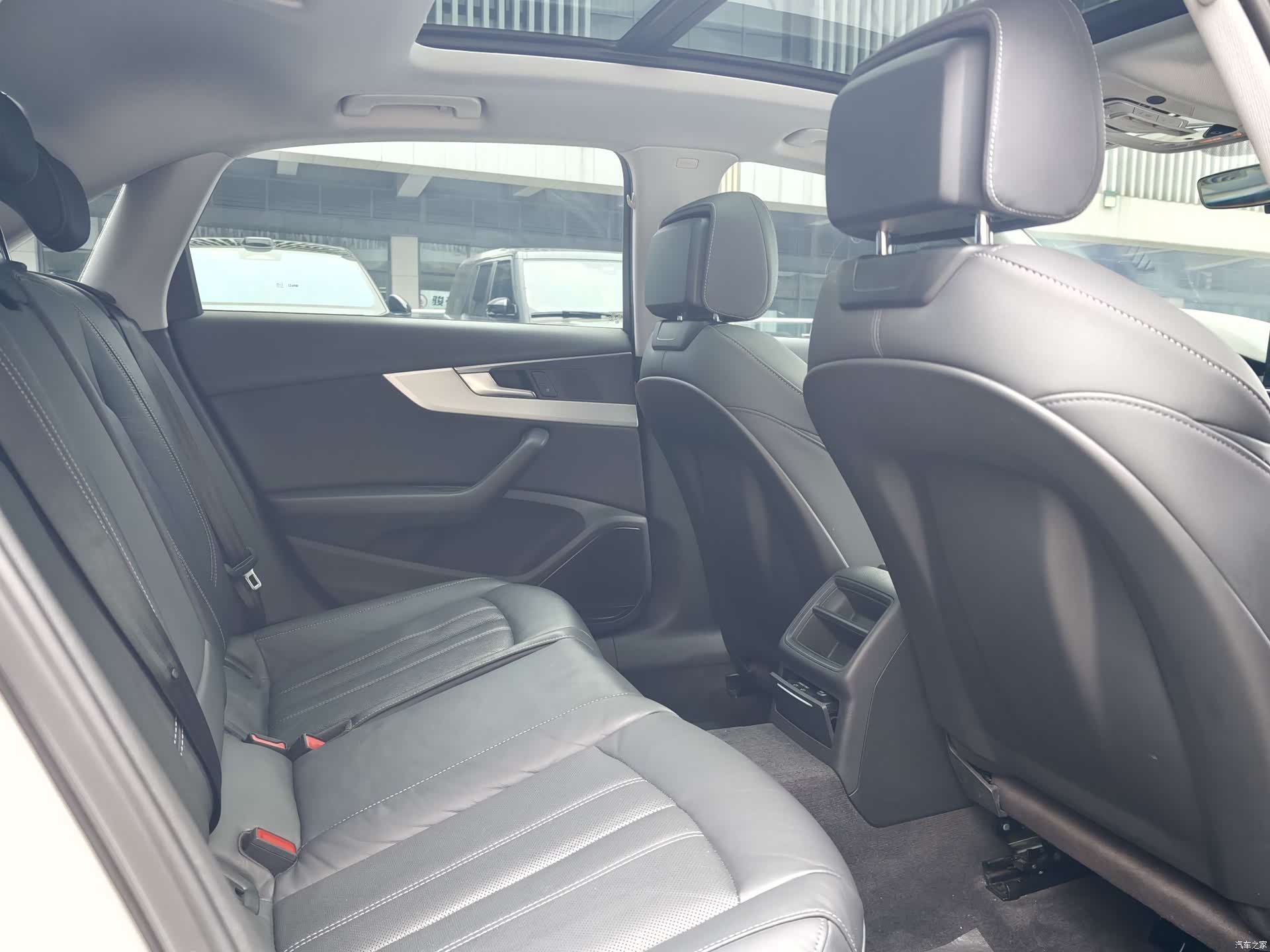 Audi A4L, 2020 13