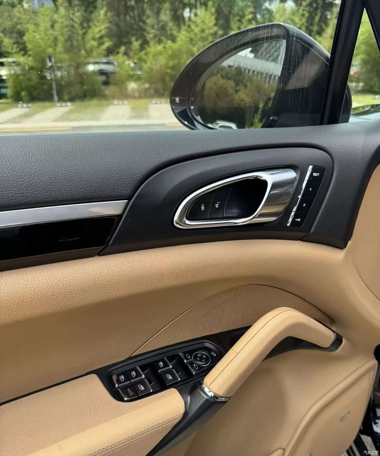Porsche Cayenne, 2015 11