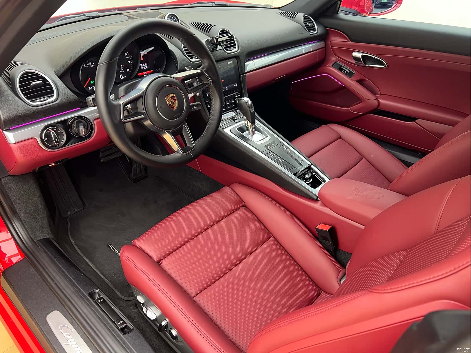 Porsche Cayman, 2018 19
