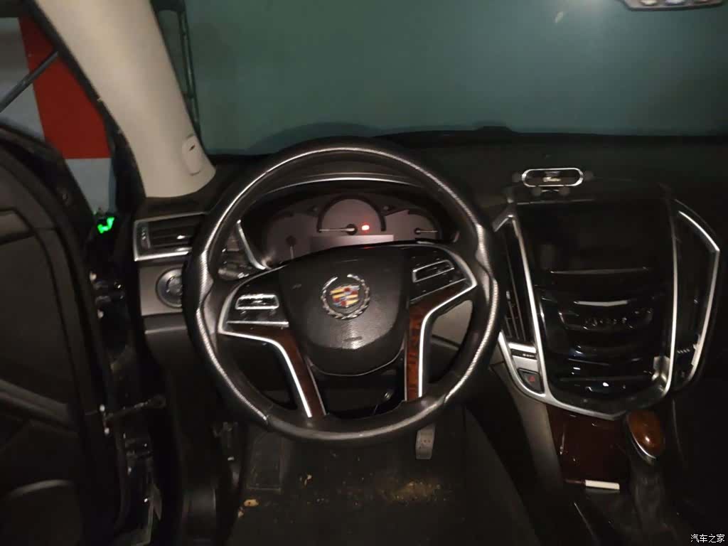 Cadillac SRX, 2016 11