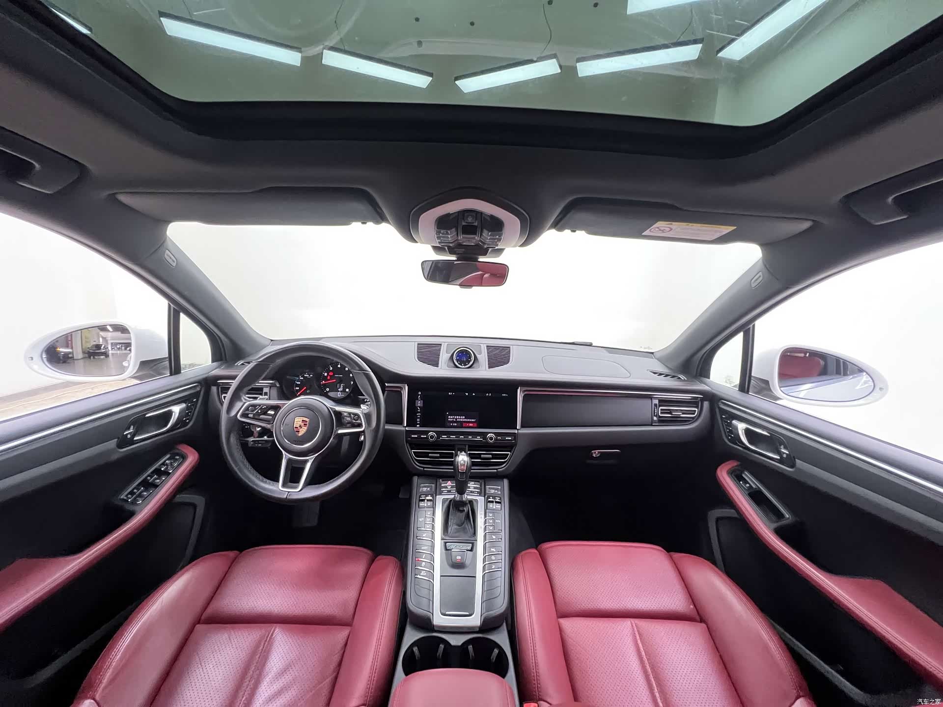Porsche Macan, 2020 21