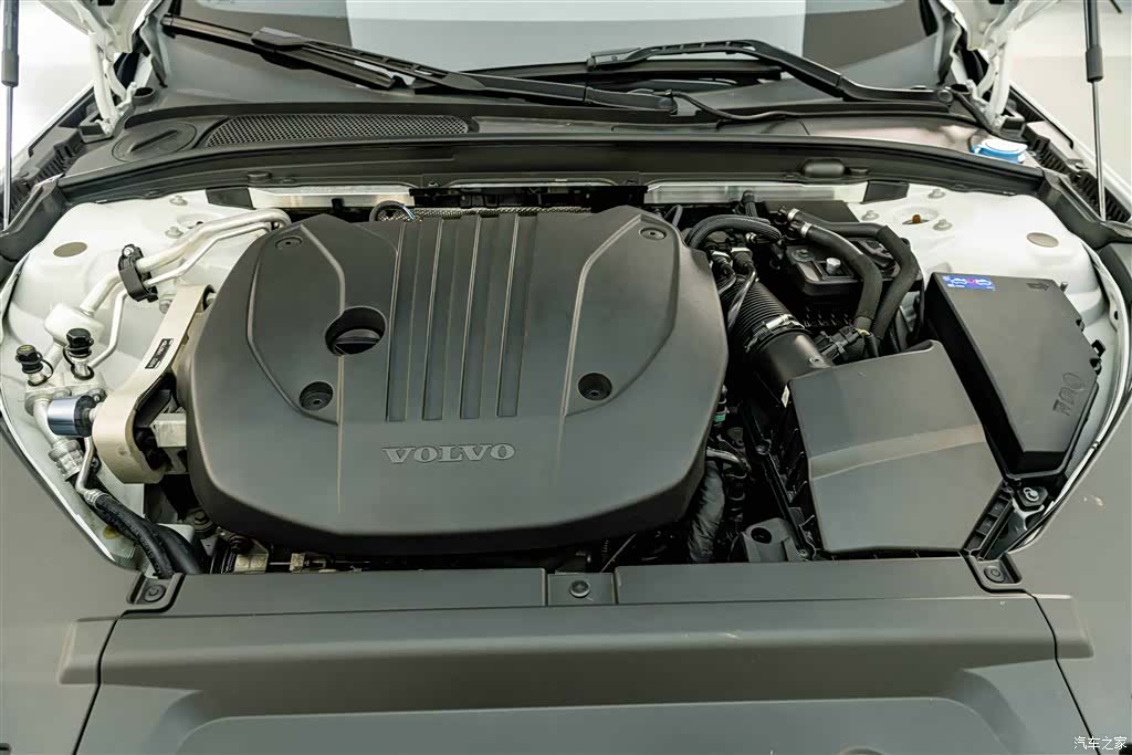 Volvo S90, 2022 24