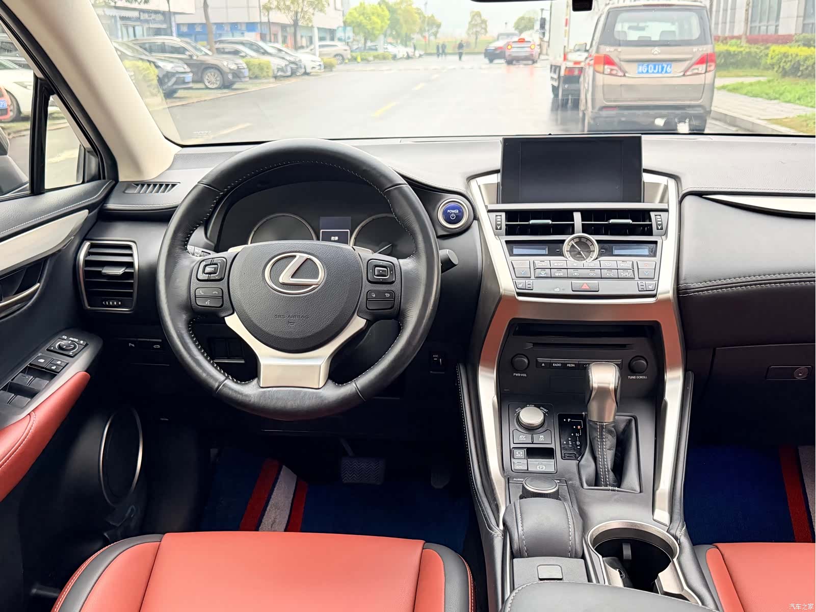 Lexus NX, 2017 14