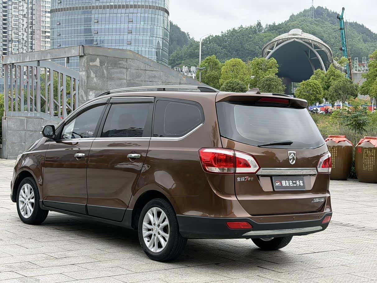 Wuling 730, 2016 6