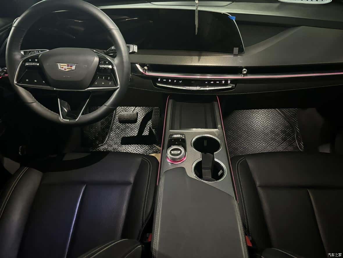 Cadillac XT5, 2024 9