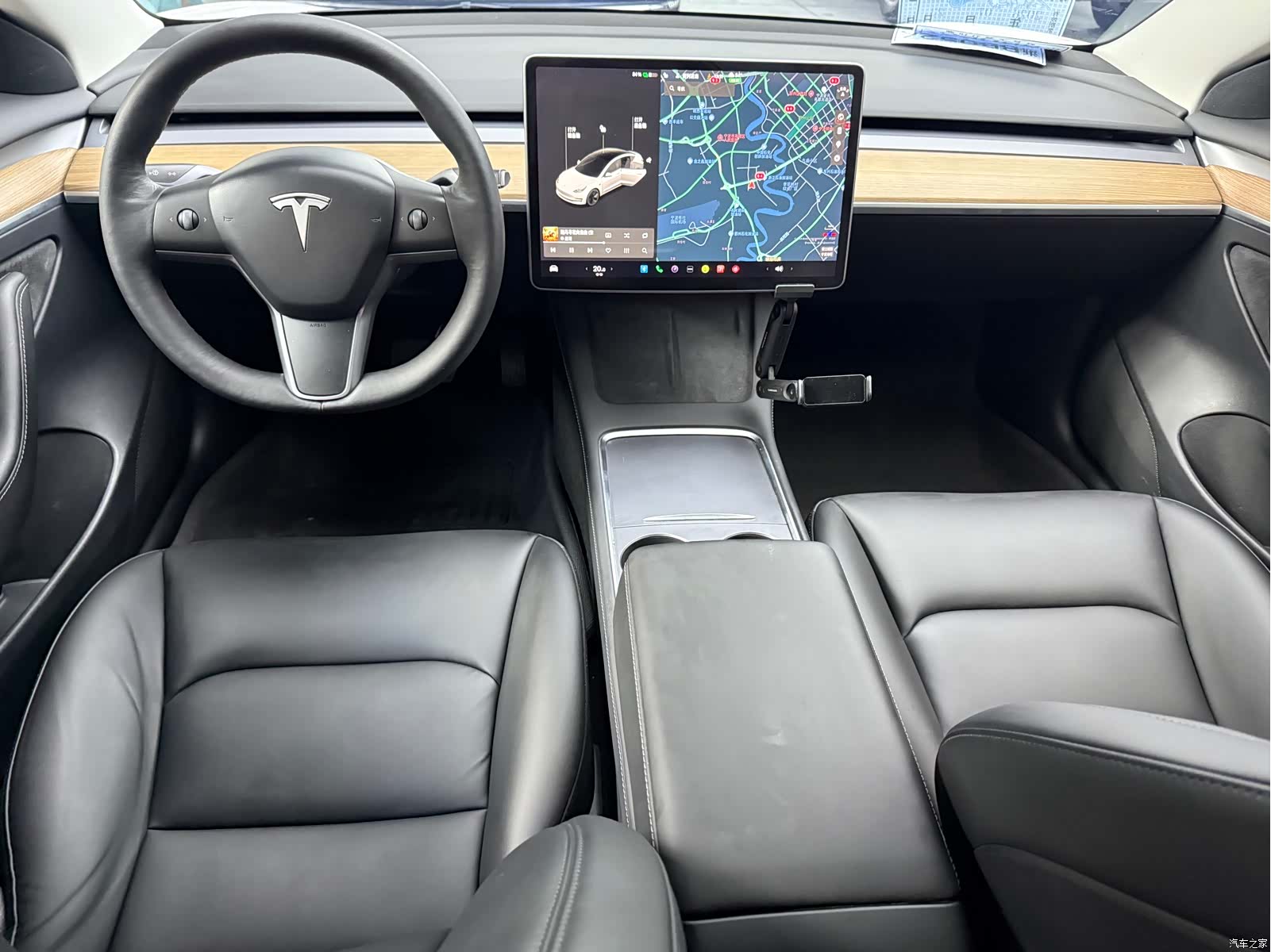 Tesla Model 3, 2021 12