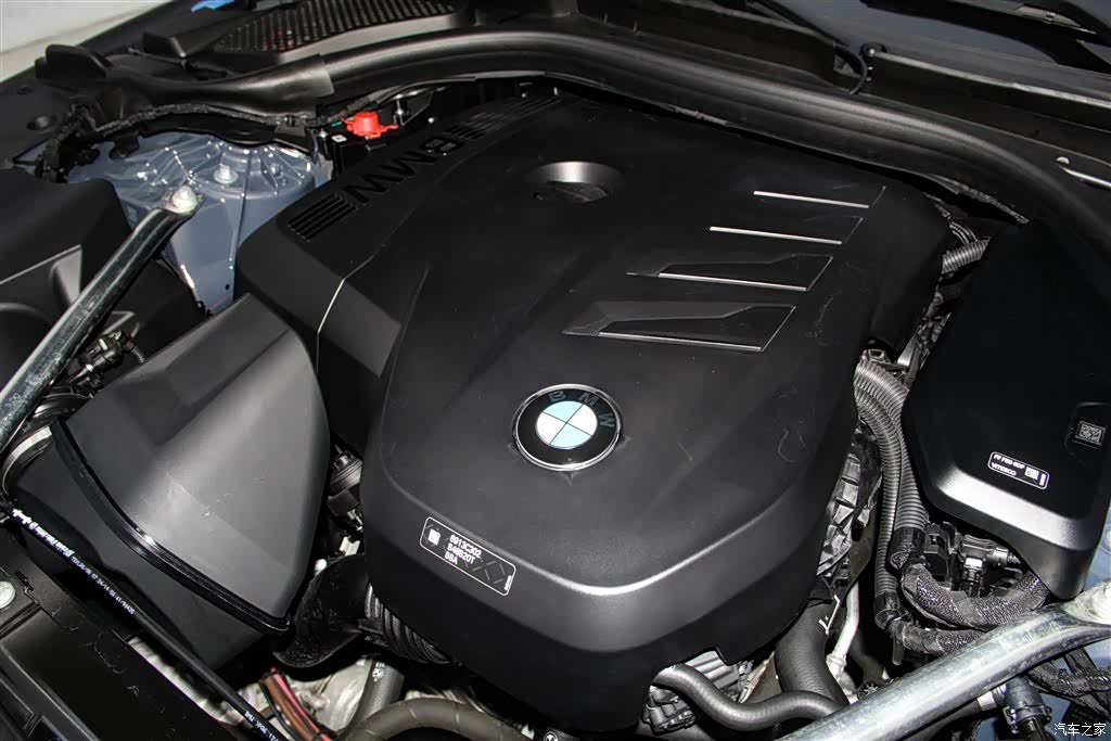 BMW 5 Series, 2025 13