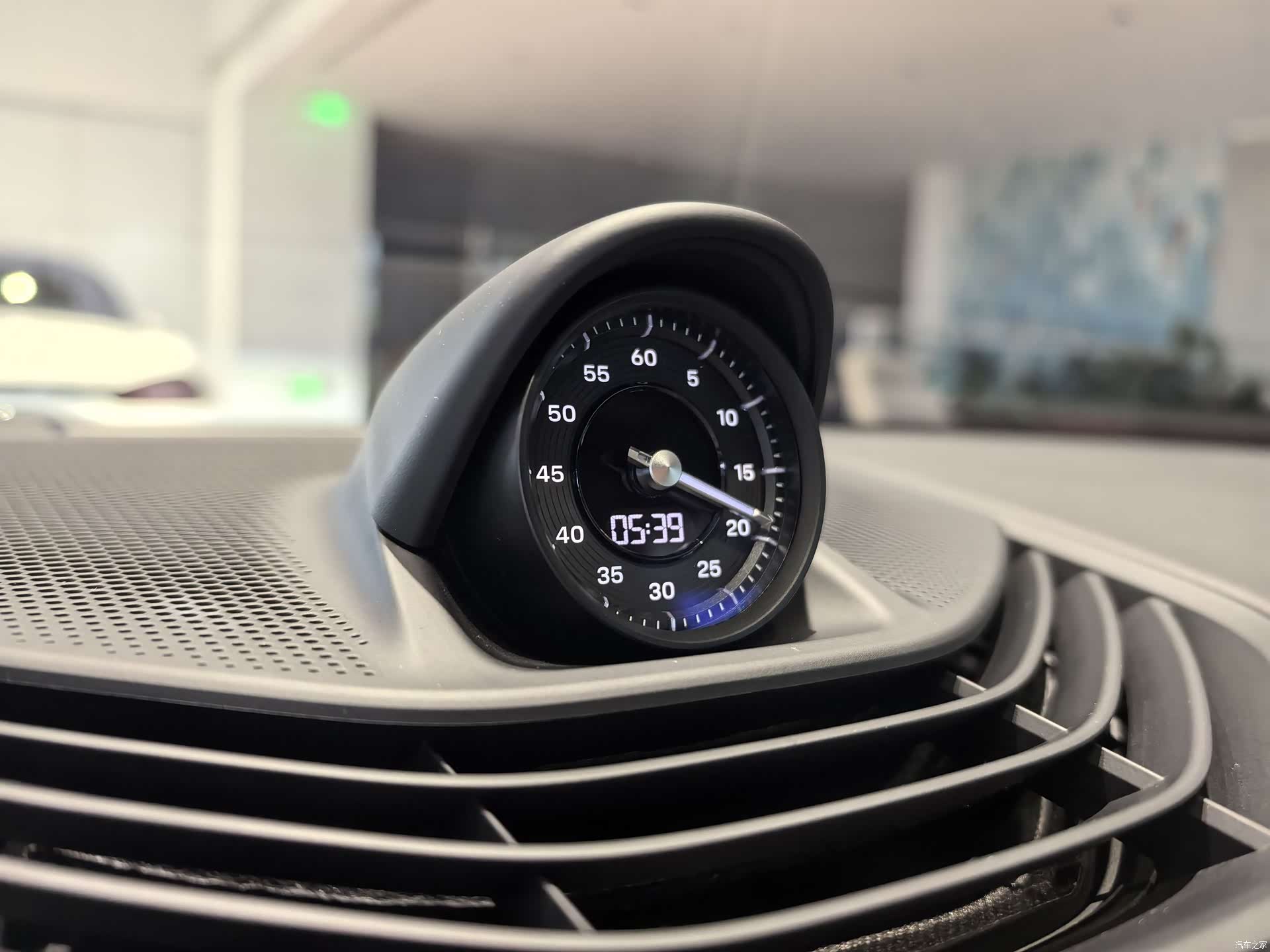Porsche Taycan, 2022 2