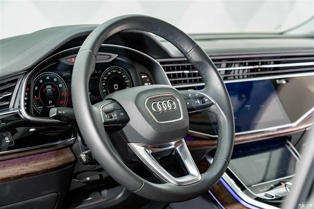 Audi Q7, 2024 11