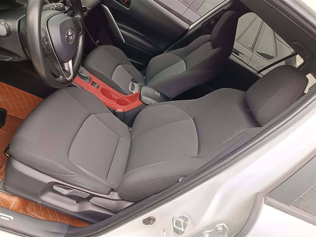 Toyota Frontlander, 2023 11