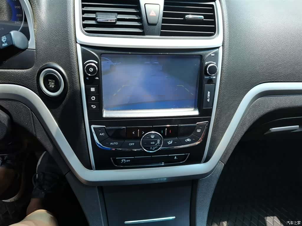 Geely Emgrand, 2016 13