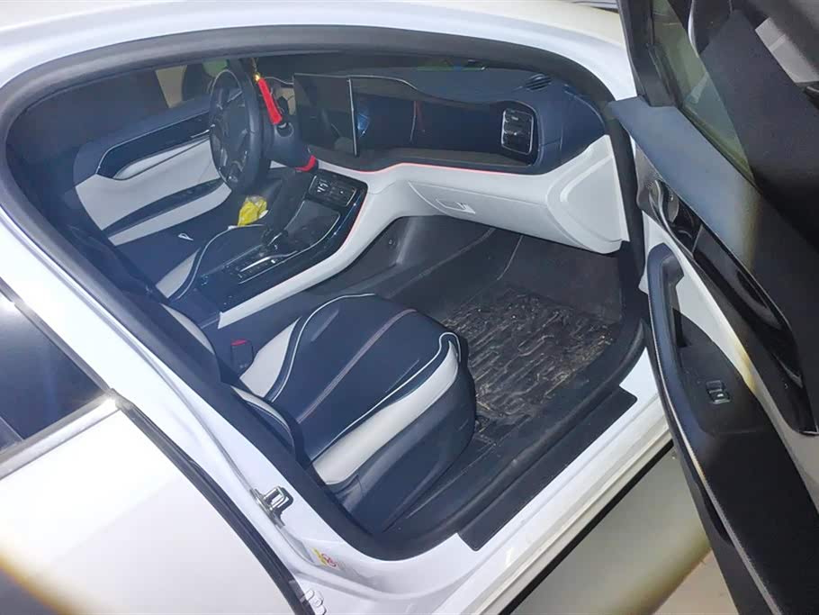 BYD Qin Yuan BYD Qin Yuan