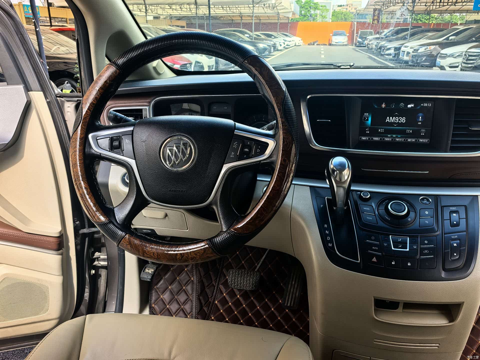 Buick GL8, 2018 8