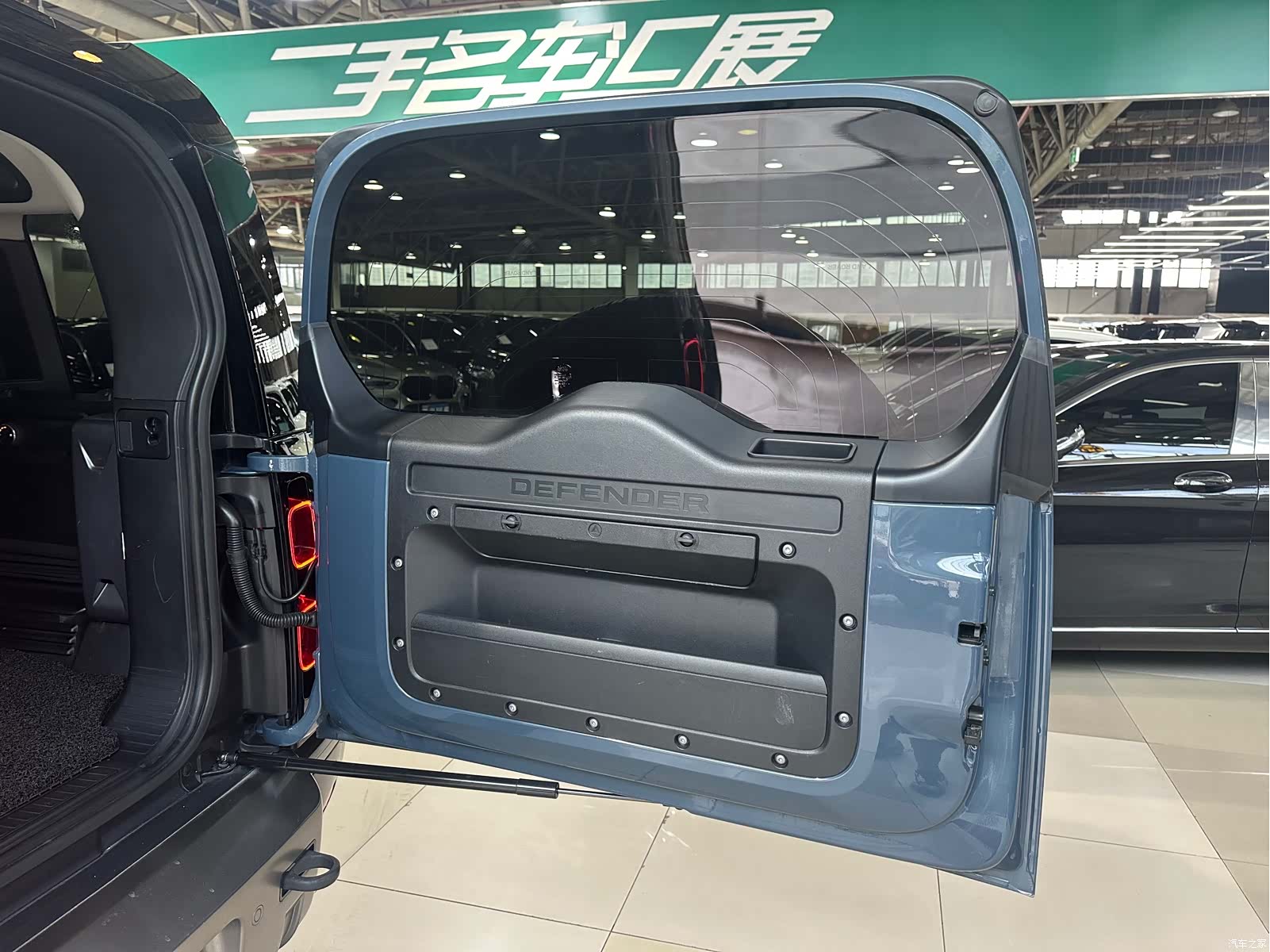 Land Rover Defender, 2022 16