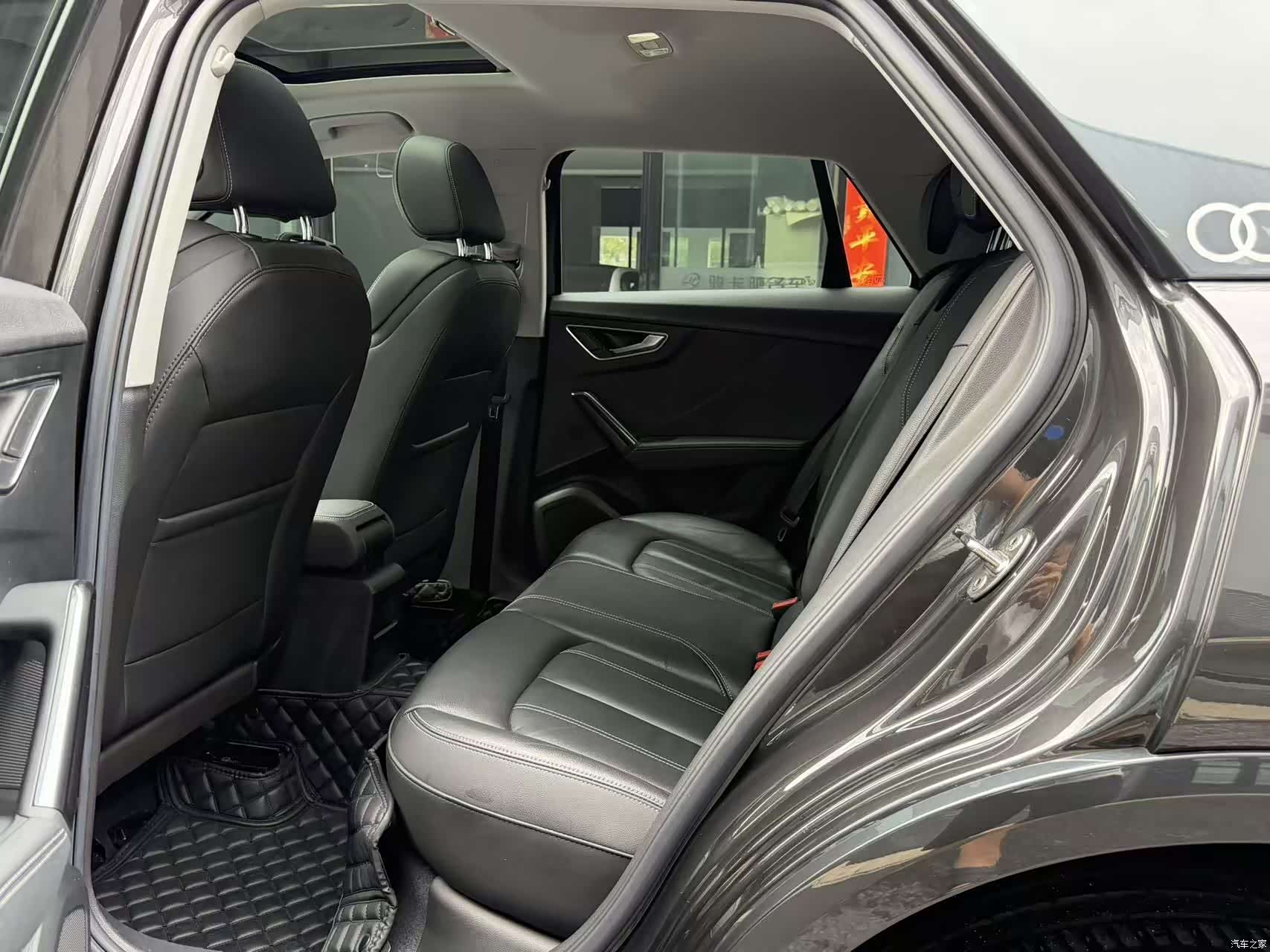 Audi Q2L, 2022 8